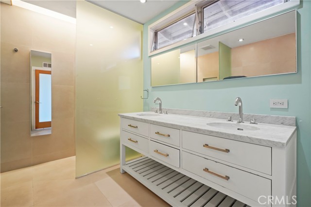 Detail Gallery Image 26 of 53 For 7027 Macapa, –,  CA 90068 - 2 Beds | 3 Baths