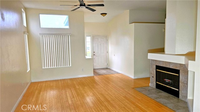 821 Atlantic Circle, Corona CA: https://media.crmls.org/medias/7dceafaf-6664-46d1-a0e0-c2be89796666.jpg