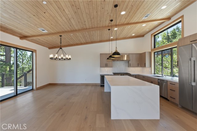 40564 Ironwood Road, Big Bear Lake CA: https://media.crmls.org/medias/7dcf3b10-90cd-472d-893c-4dd156dcfe24.jpg
