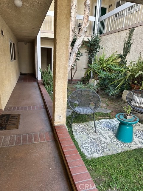 Detail Gallery Image 2 of 31 For 4807 Beck Ave #4,  Valley Village,  CA 91601 - 2 Beds | 2 Baths
