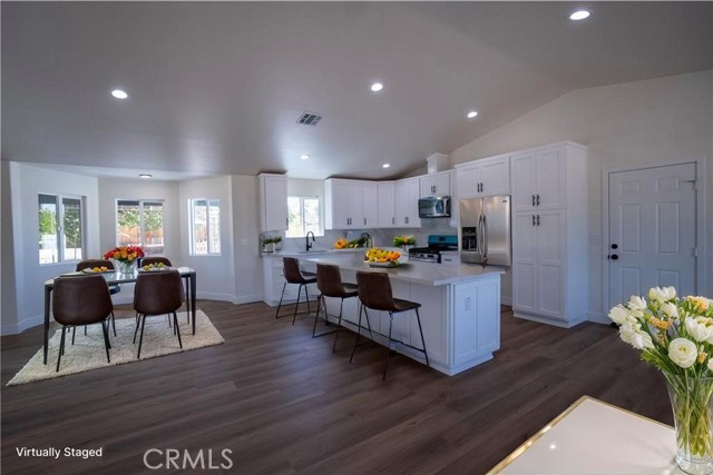 8920 Sabina Avenue, Hesperia CA: https://media.crmls.org/medias/7dcfb5fa-4e8c-4c9c-b057-3e313399b87a.jpg