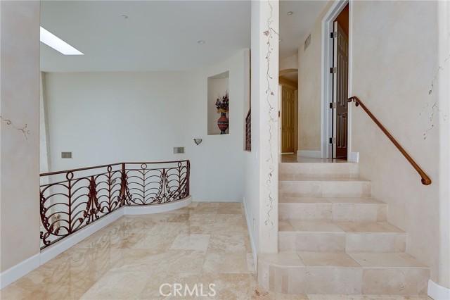 33 Sage Lane, Bell Canyon CA: https://media.crmls.org/medias/7dd06546-5551-4f3d-b6da-c200ba5e2a95.jpg