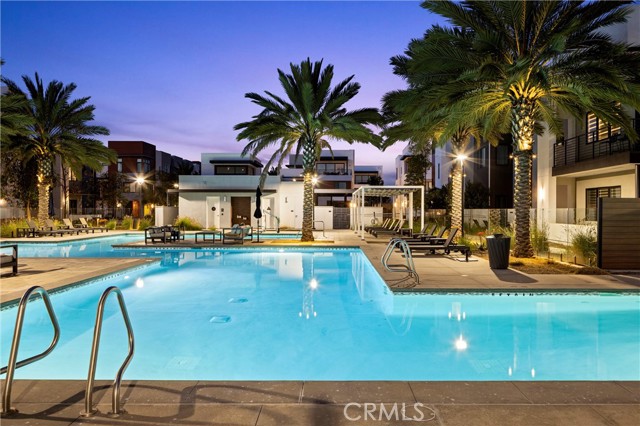 Detail Gallery Image 51 of 58 For 419 Transport, Tustin,  CA 92782 - 3 Beds | 3 Baths