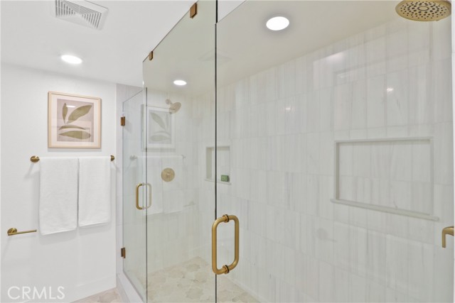 Detail Gallery Image 15 of 22 For 22132 Bellcroft, Lake Forest,  CA 92630 - 4 Beds | 2/1 Baths