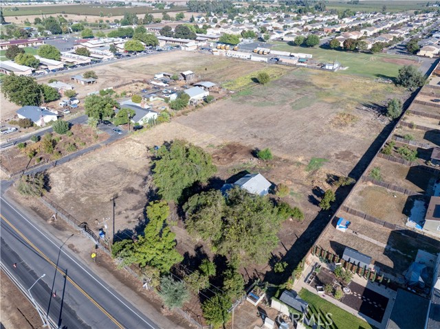Detail Gallery Image 2 of 7 For 3226 E Childs, Merced,  CA 95341 - 4 Beds | 1 Baths
