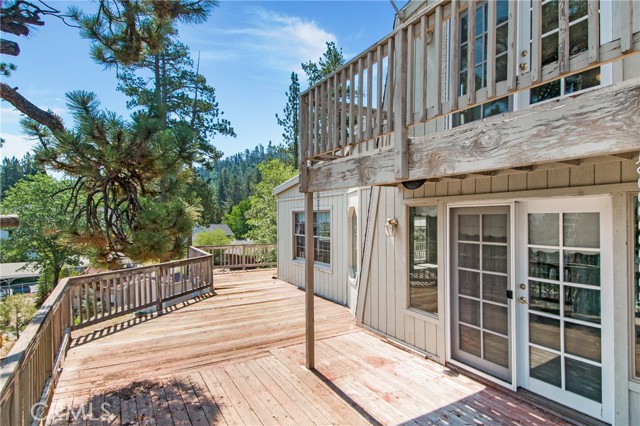 720 Maryland Road, Big Bear Lake CA: https://media.crmls.org/medias/7dd206de-739f-4461-b90a-1602b954babf.jpg