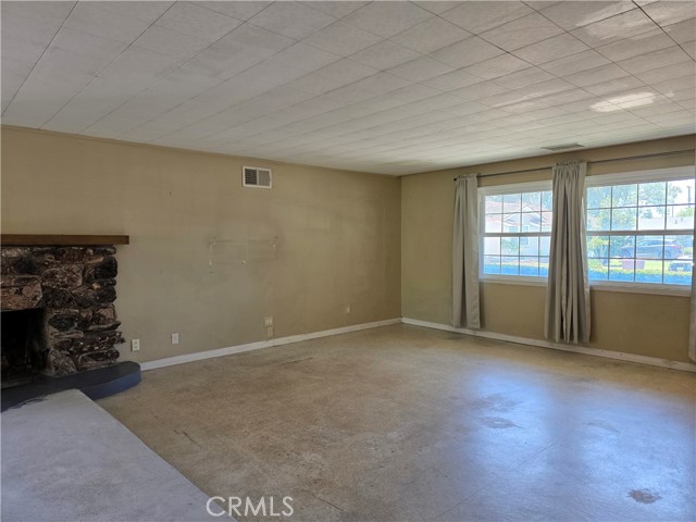 900 S Calico Circle, Anaheim CA: https://media.crmls.org/medias/7dd40c1e-021c-441e-923d-37d8683aadeb.jpg
