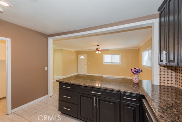 Detail Gallery Image 6 of 25 For 1211 S Merrill, Corona,  CA 92882 - 4 Beds | 3 Baths