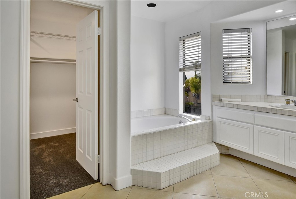 MLS #SR25260400 image #28