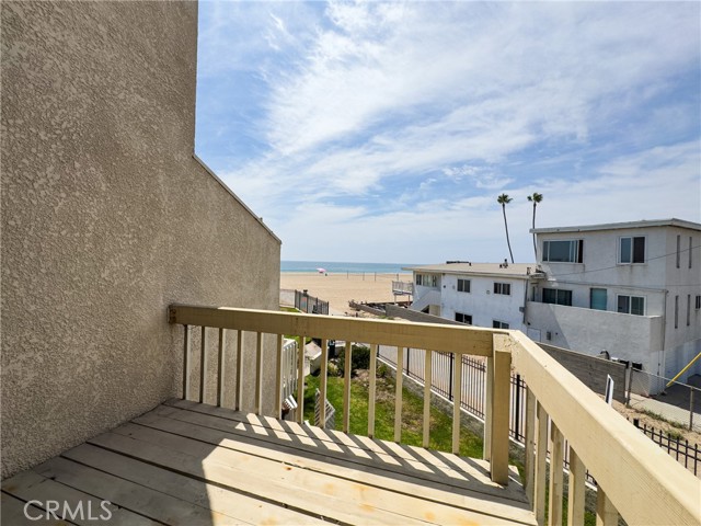7301 Vista Del Mar Avenue, Playa del Rey CA: https://media.crmls.org/medias/7dd61f96-c994-4d25-92b6-aaadc5b1bb5a.jpg