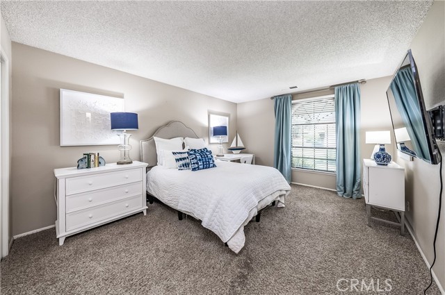 Detail Gallery Image 34 of 69 For 26 Seasons Ct, Madera,  CA 93637 - 3 Beds | 1/2 Baths