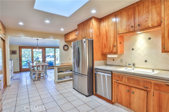 Detail Gallery Image 24 of 50 For 633 Purdue Dr, Claremont,  CA 91711 - 4 Beds | 3 Baths