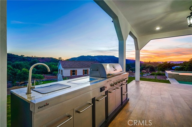 Detail Gallery Image 11 of 69 For 18124 Viejo Rd, Murrieta,  CA 92562 - 4 Beds | 4 Baths