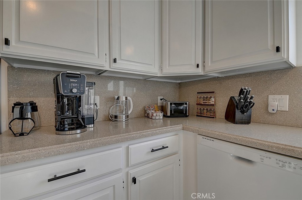MLS #NP26139160 image #16
