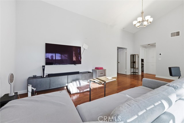 Detail Gallery Image 10 of 42 For 273 Casuda Canyon Dr #E,  Monterey Park,  CA 91754 - 4 Beds | 3 Baths