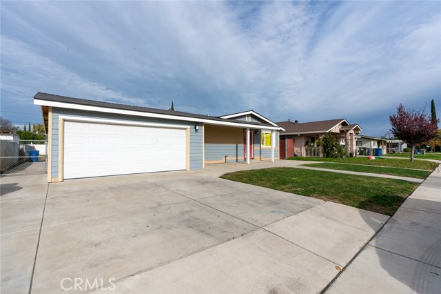 Detail Gallery Image 2 of 38 For 1821 W 8th St, Merced,  CA 95341 - 3 Beds | 2 Baths