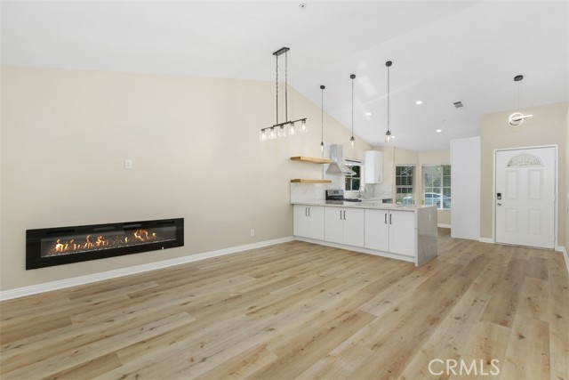 Detail Gallery Image 7 of 23 For 15002 Woodcrest, Fontana,  CA 92337 - 4 Beds | 2 Baths