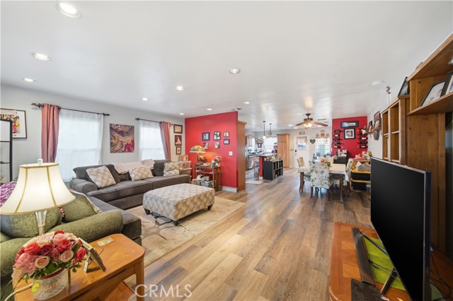 Detail Gallery Image 9 of 20 For 1298 W Baseline, Claremont,  CA 91711 - 2 Beds | 2 Baths