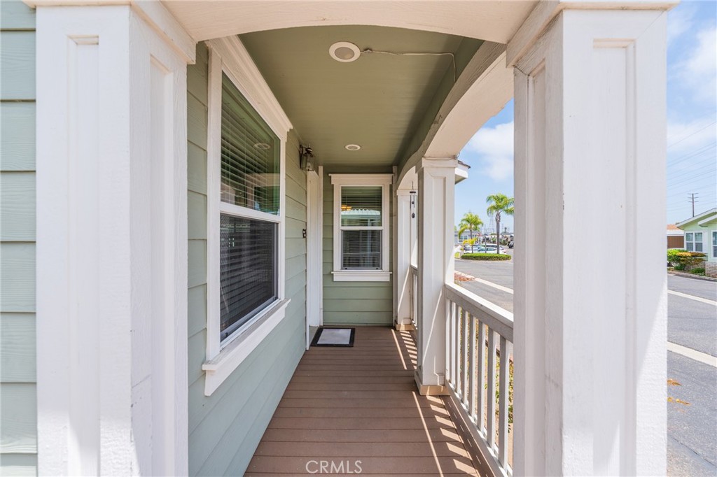 MLS #OC26148548 image #2