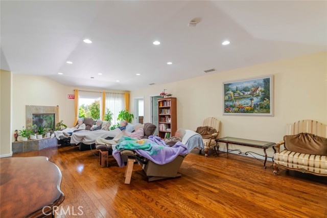  Commercial for Sale in Thousand Oaks, California