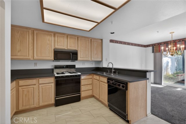 Detail Gallery Image 12 of 33 For 1529 Elegante Ct, Corona,  CA 92882 - 3 Beds | 3 Baths