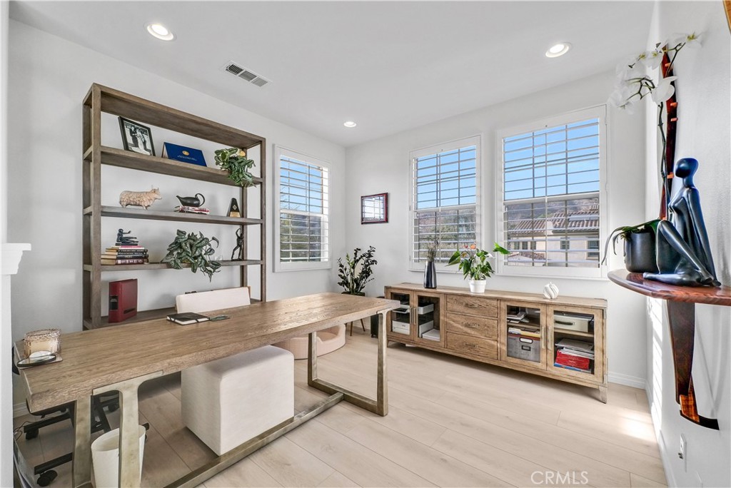 7ddbee27 28e3 4235 Ba41 58a6929618ff