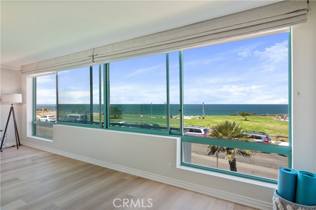 201 Calle Miramar, Redondo Beach CA: https://media.crmls.org/medias/7ddca5d2-a530-45d9-bc32-04f0b99fae56.jpg