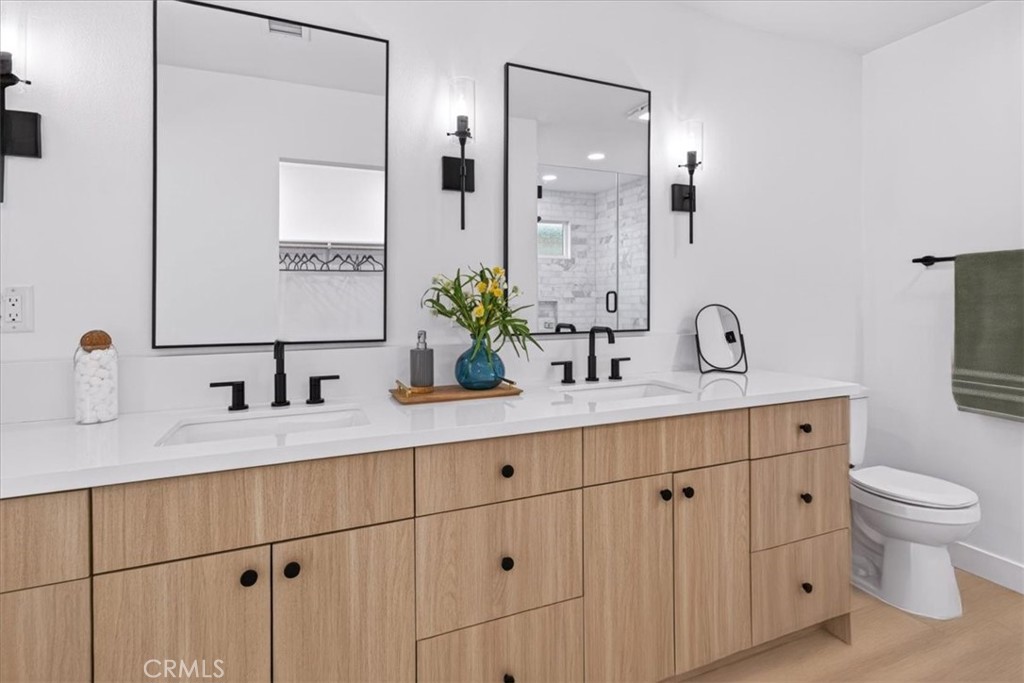 https://media.crmls.org/medias/7ddcbd05-4f0a-4eaa-80a6-588552d40414.jpg?preset=X-Large