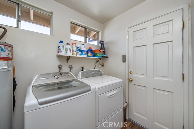 Detail Gallery Image 13 of 25 For 12764 Elkwood St, North Hollywood,  CA 91605 - 4 Beds | 2 Baths