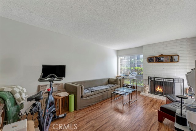 Detail Gallery Image 8 of 38 For 14322 Suffolk, Westminster,  CA 92683 - 3 Beds | 2/1 Baths