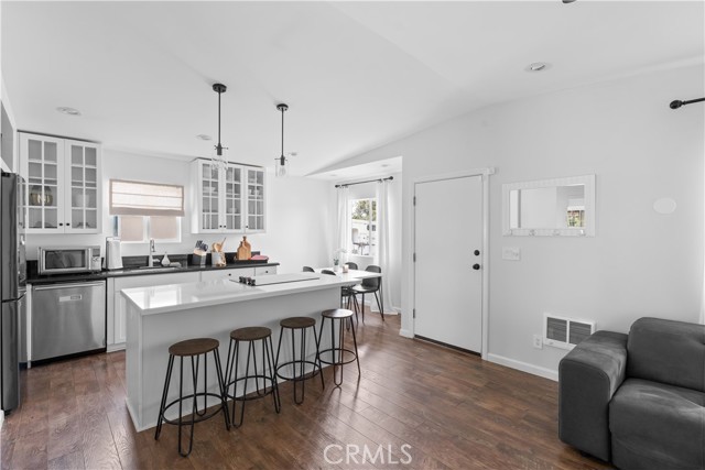 828 Bambi Court, Arroyo Grande CA: https://media.crmls.org/medias/7dde21e7-95ae-4af8-a471-c806b0f2d834.jpg