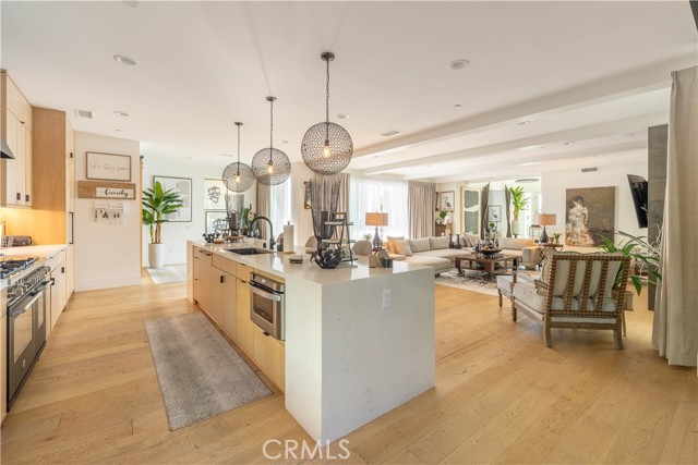 Detail Gallery Image 17 of 71 For 18806 Winnwood, Santa Ana,  CA 92705 - 4 Beds | 4 Baths