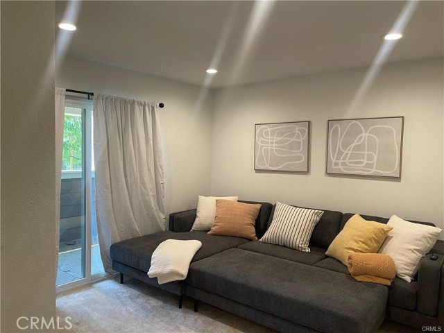 1006 Newberry Lane, Claremont CA: https://media.crmls.org/medias/7dde75b4-012d-4373-8f15-ea5432e2a790.jpg