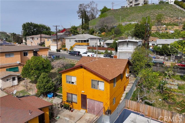 2750 Ballard Street, Los Angeles CA: https://media.crmls.org/medias/7dde7842-b816-41ee-9cfe-1674c699a7e2.jpg