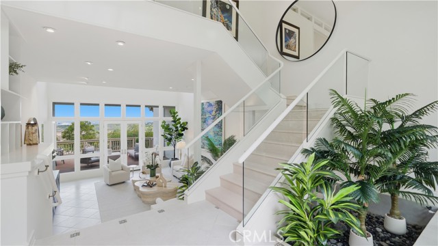 Detail Gallery Image 4 of 47 For 31 Saint Tropez, Newport Beach,  CA 92660 - 4 Beds | 3 Baths