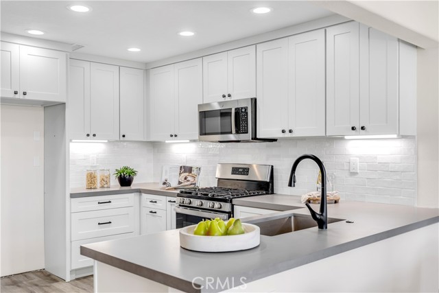 Detail Gallery Image 9 of 47 For 31 Cascada, Rancho Santa Margarita,  CA 92688 - 3 Beds | 3 Baths