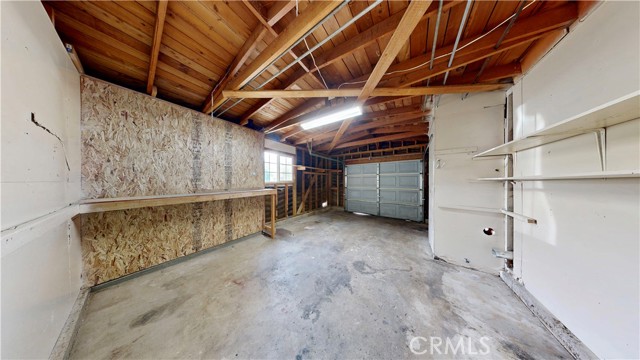 16631 Joshua Street, Victorville CA: https://media.crmls.org/medias/7ddf3924-1964-4098-9dbf-76363c2bfc8a.jpg