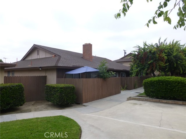 2115 S Broden Street, Anaheim CA: https://media.crmls.org/medias/7de089a6-6e83-42bf-9b43-a490e0ce4a7d.jpg