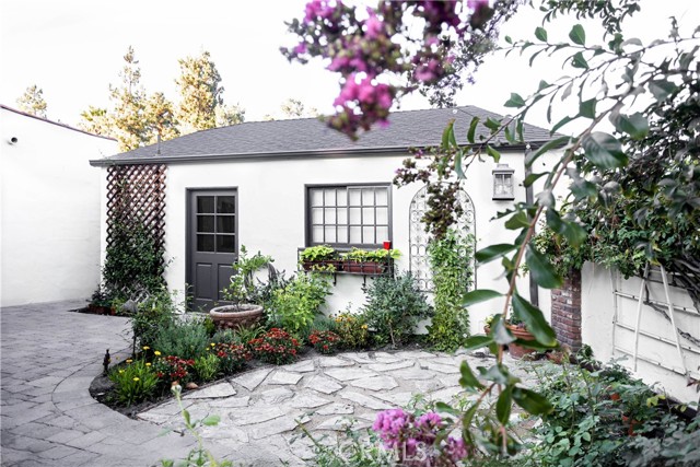 920 Coronado Drive, Glendale CA: https://media.crmls.org/medias/7de0dfc1-c34c-49d8-b327-e49fc6a2f43a.jpg
