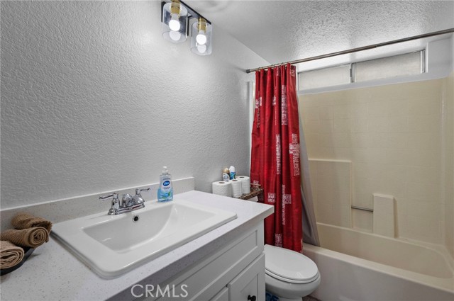 Detail Gallery Image 11 of 29 For 11376 Winery, Fontana,  CA 92337 - 3 Beds | 2 Baths