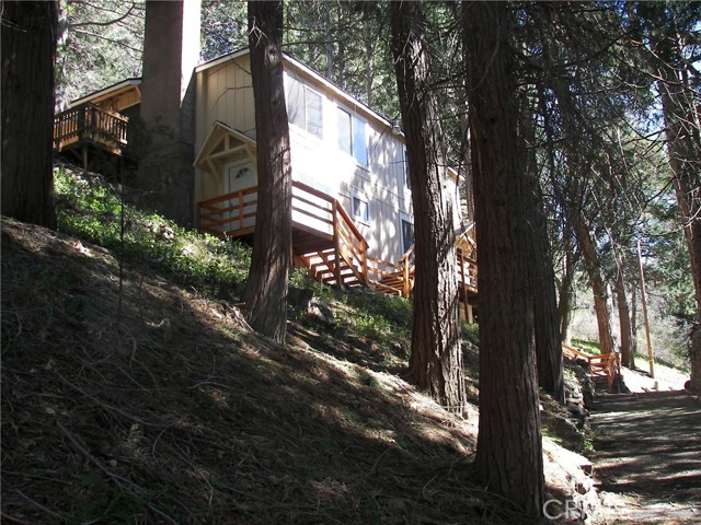 Detail Gallery Image 5 of 69 For 21636 Sawpit Canyon, Cedarpines Park,  CA 92322 - 3 Beds | 2 Baths