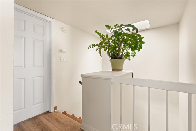 21730 Marylee Street, Woodland Hills CA: https://media.crmls.org/medias/7de1799e-d0f9-43b5-a18a-7438c3df209c.jpg