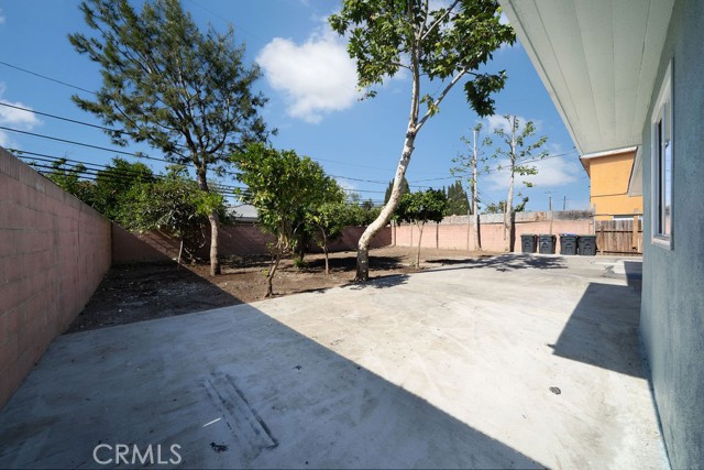 Detail Gallery Image 16 of 21 For 1405 W Saint Gertrude Pl, Santa Ana,  CA 92704 - 3 Beds | 2/1 Baths