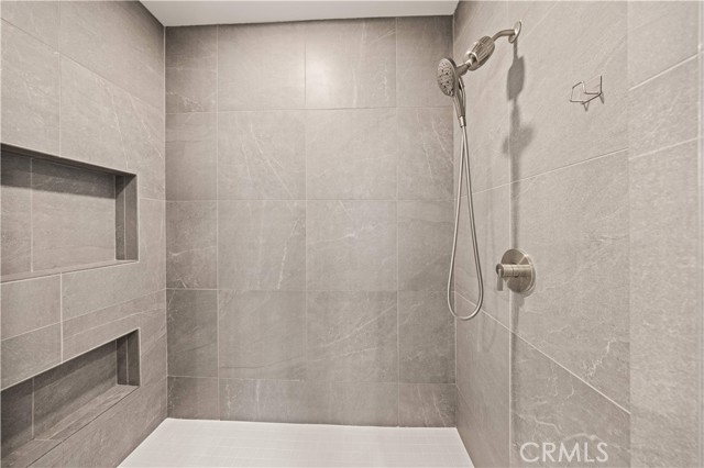 Detail Gallery Image 57 of 73 For 60 Rotunda, Irvine,  CA 92620 - 4 Beds | 3/1 Baths