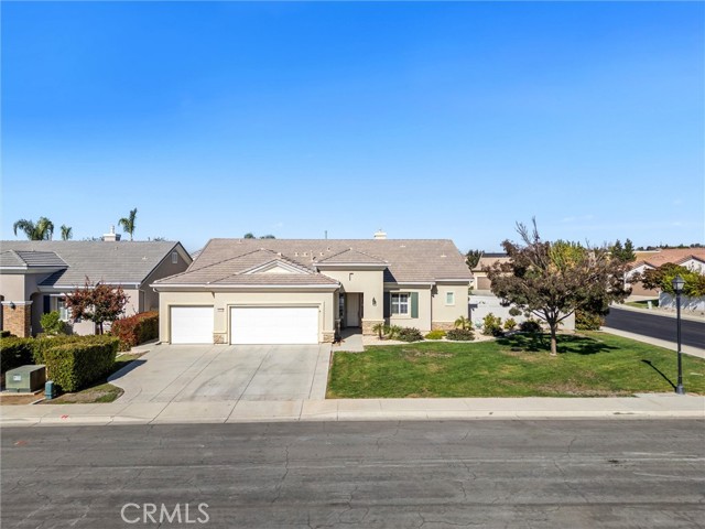 Detail Gallery Image 3 of 39 For 13612 Calico Village Dr, Bakersfield,  CA 93316 - 3 Beds | 2/1 Baths