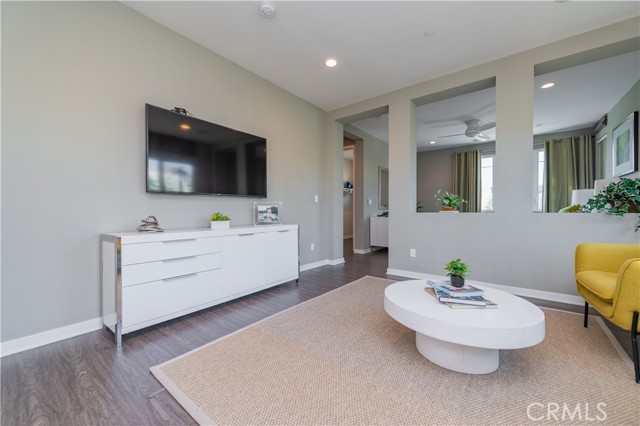 727 Beacon, Irvine CA: https://media.crmls.org/medias/7de386ec-43fd-4038-af66-4672e1e5bf00.jpg