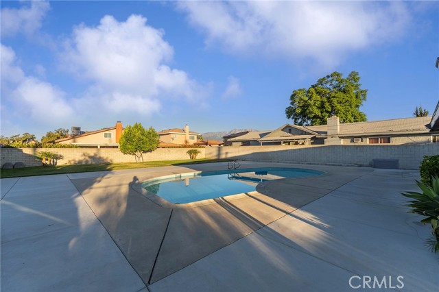 9646 Palmetto Avenue, Fontana CA: https://media.crmls.org/medias/7de3ce98-a1ec-4b85-93d2-8da829308e13.jpg