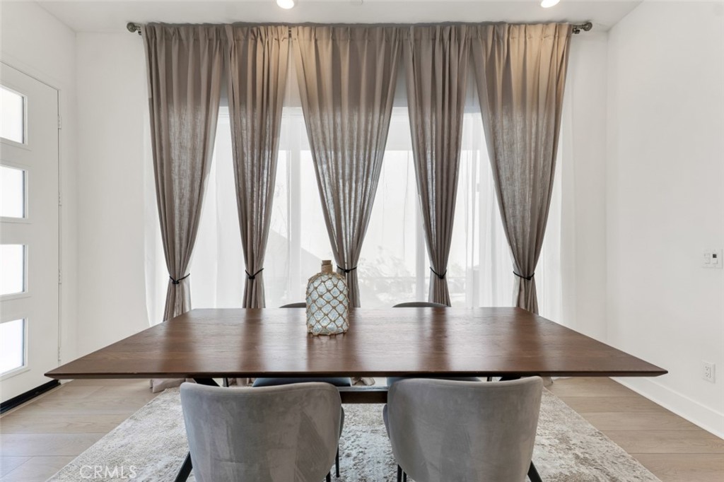 MLS #SR25278368 image #4