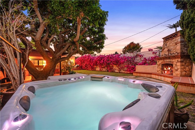 Detail Gallery Image 5 of 38 For 4260 Mcconnell Bld, Los Angeles,  CA 90066 - 2 Beds | 1 Baths