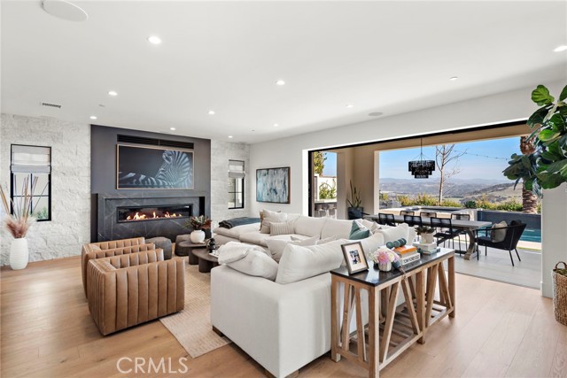 Detail Gallery Image 19 of 75 For 28 Sky Ranch Rd, Ladera Ranch,  CA 92694 - 6 Beds | 5/2 Baths